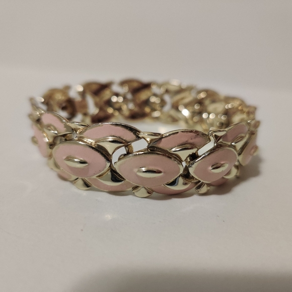 Coro Craft Enamel Bracelet - Picture 10 of 12